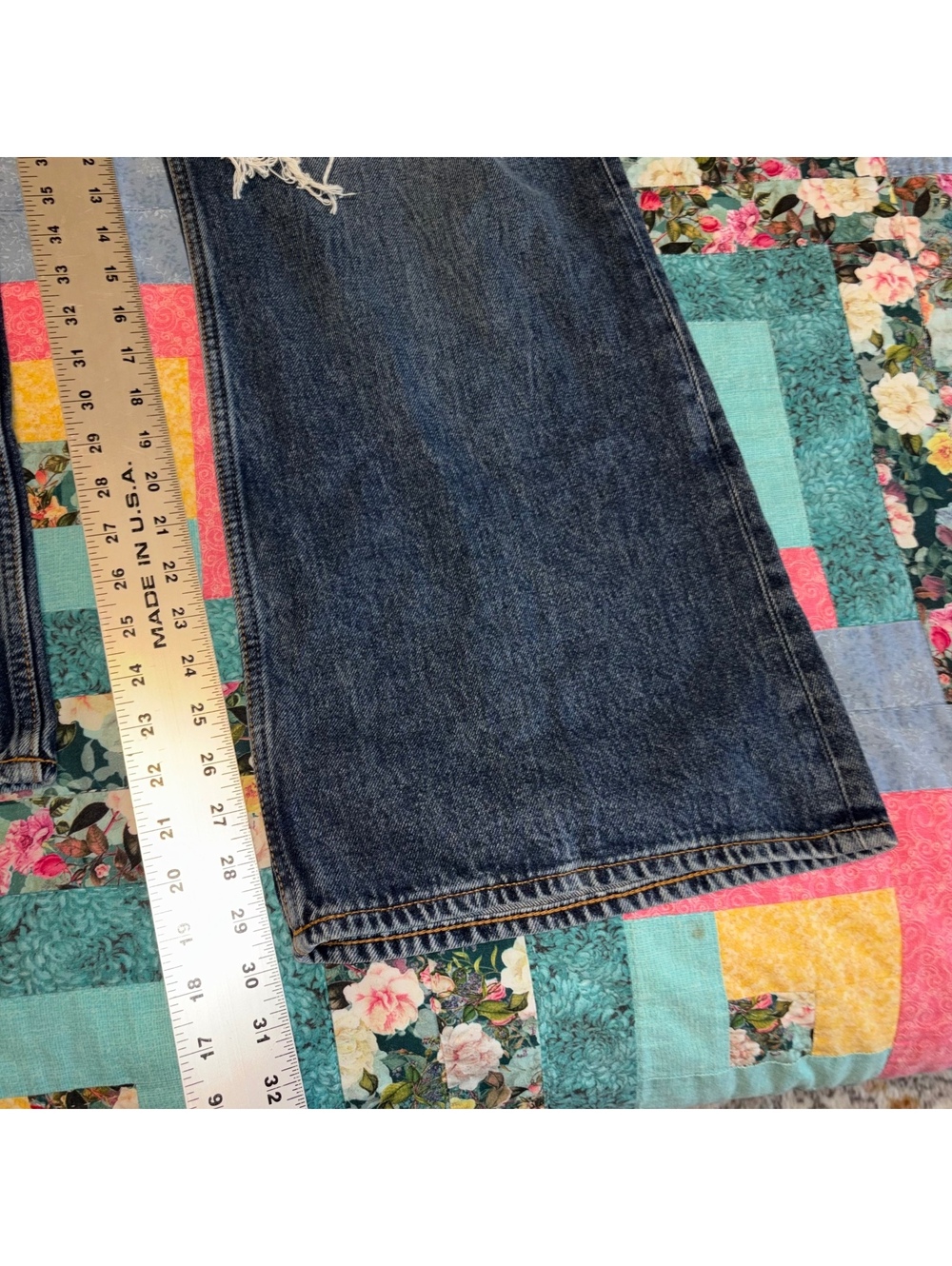 H&M NWT $59 Woman’s W28 L30 Loose Bootcut Blue Denim Jeans Size 28/30 - Picture 8 of 9